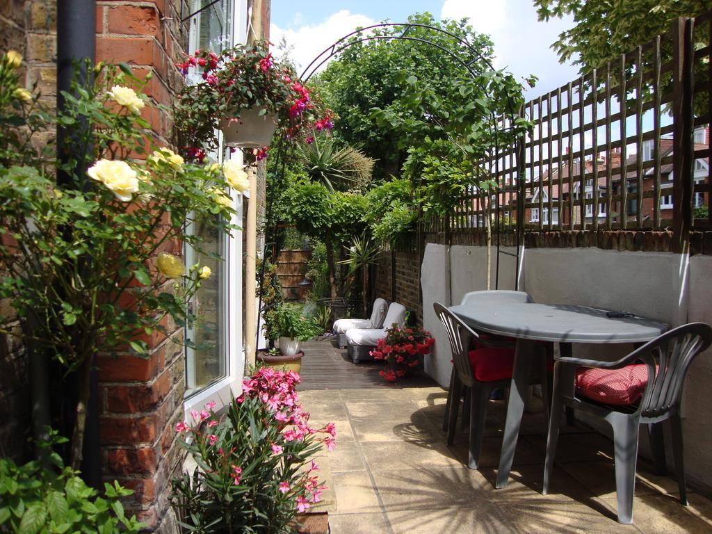 Londonhomegardens Экстерьер фото